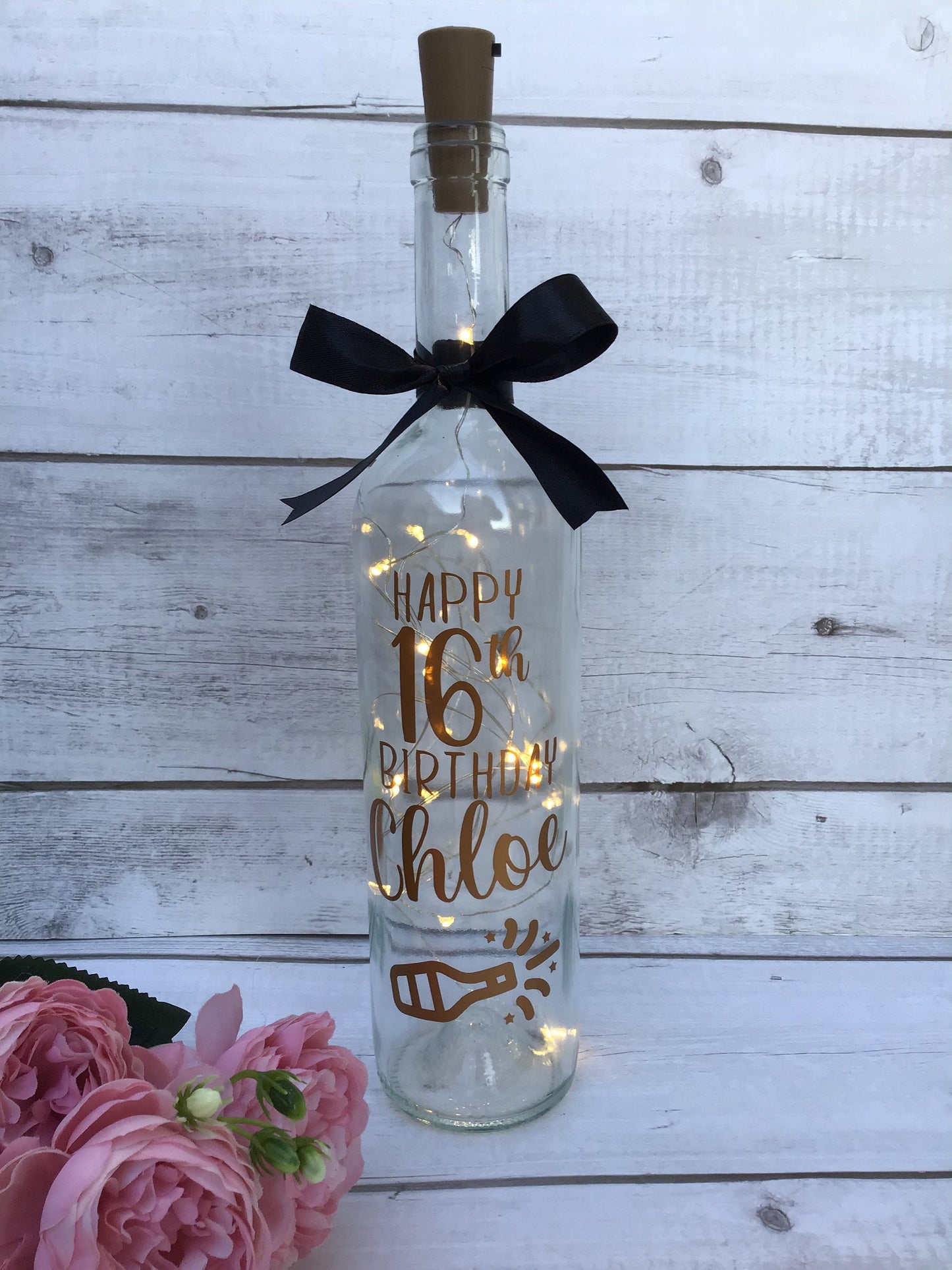Personalised Light-Up Wine Bottle – Custom Birthday Gift with LED Fairy Lights – Unique Gift for Her, Him or Milestone Birthdays