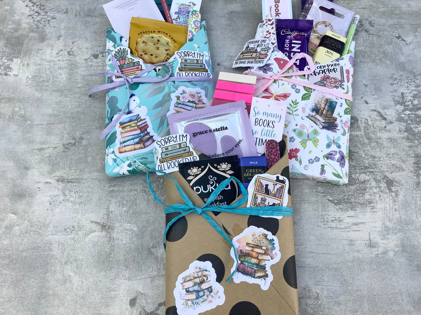 Blind Date with a Book - Surprise Wrapped Booktok