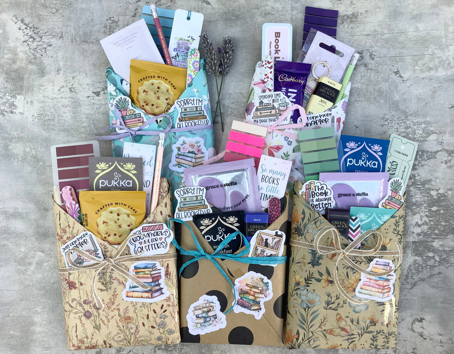 Blind Date with a Book - Surprise Wrapped Booktok