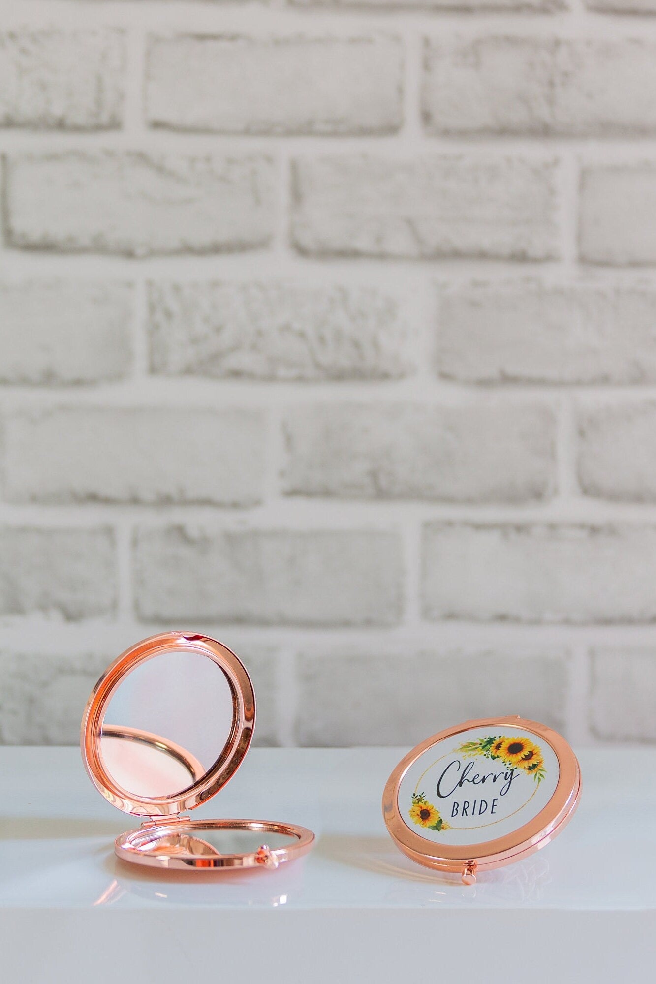 Personalised Compact Mirror with Sunflowers | Perfect Bride or Bridesmaid Gift