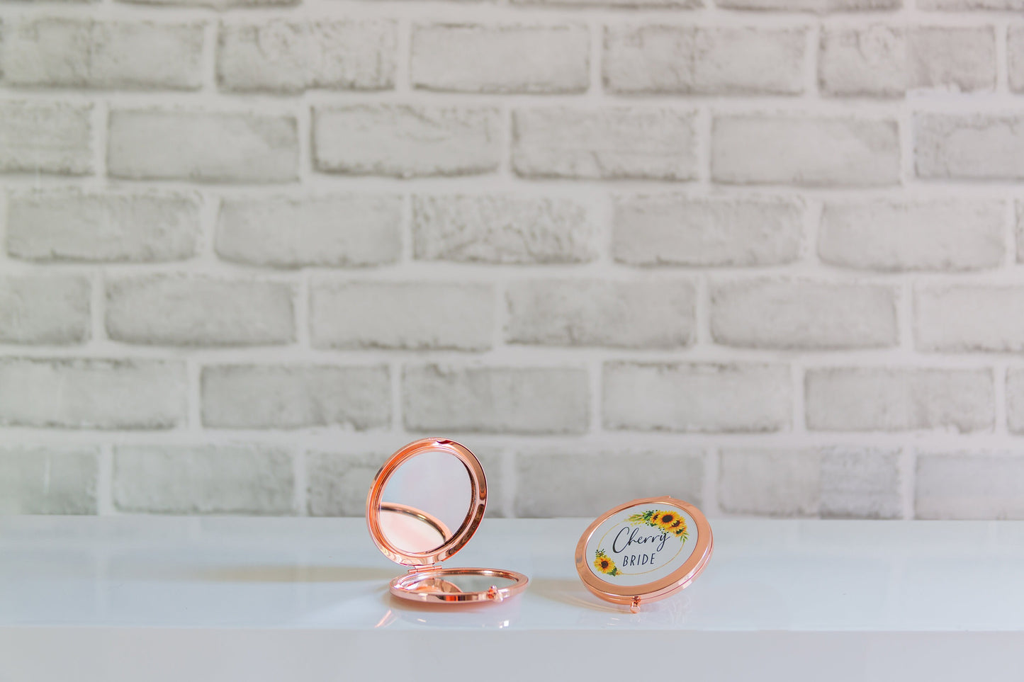 Personalised Compact Mirror with Sunflowers | Perfect Bride or Bridesmaid Gift