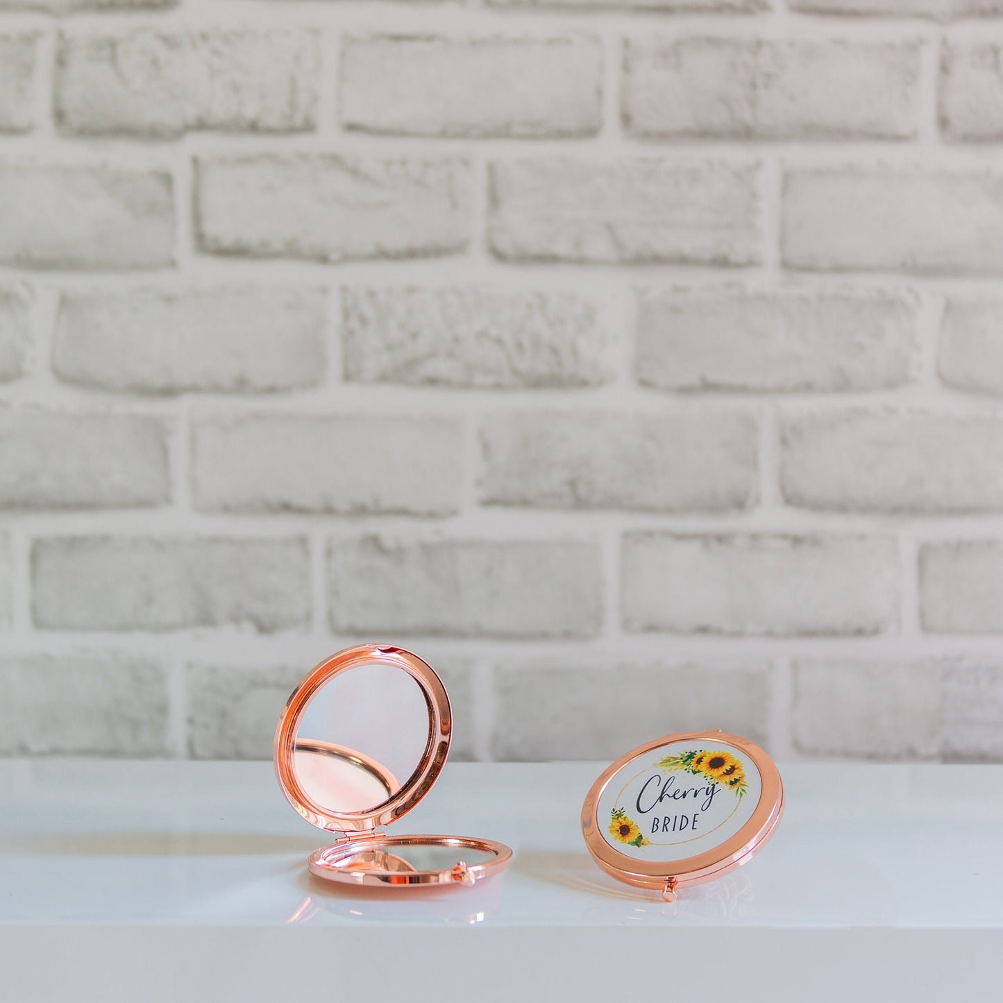 Sunflower Compact Mirror | Personalised Gift for Mum/Friend